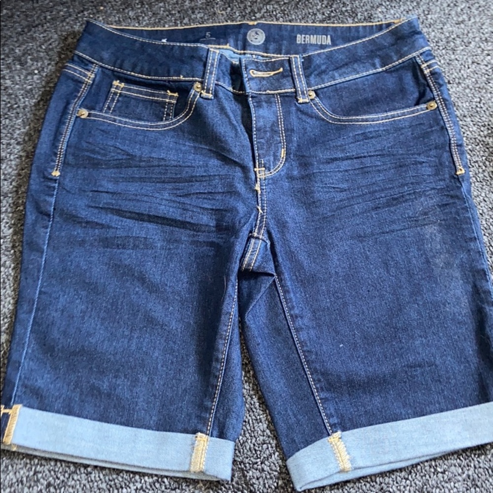 Mid shorts